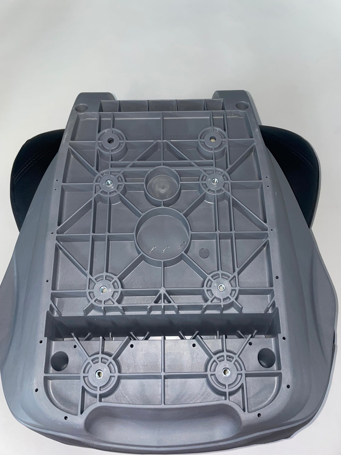 Crestliner Boat Pro Deluxe Boat Seat